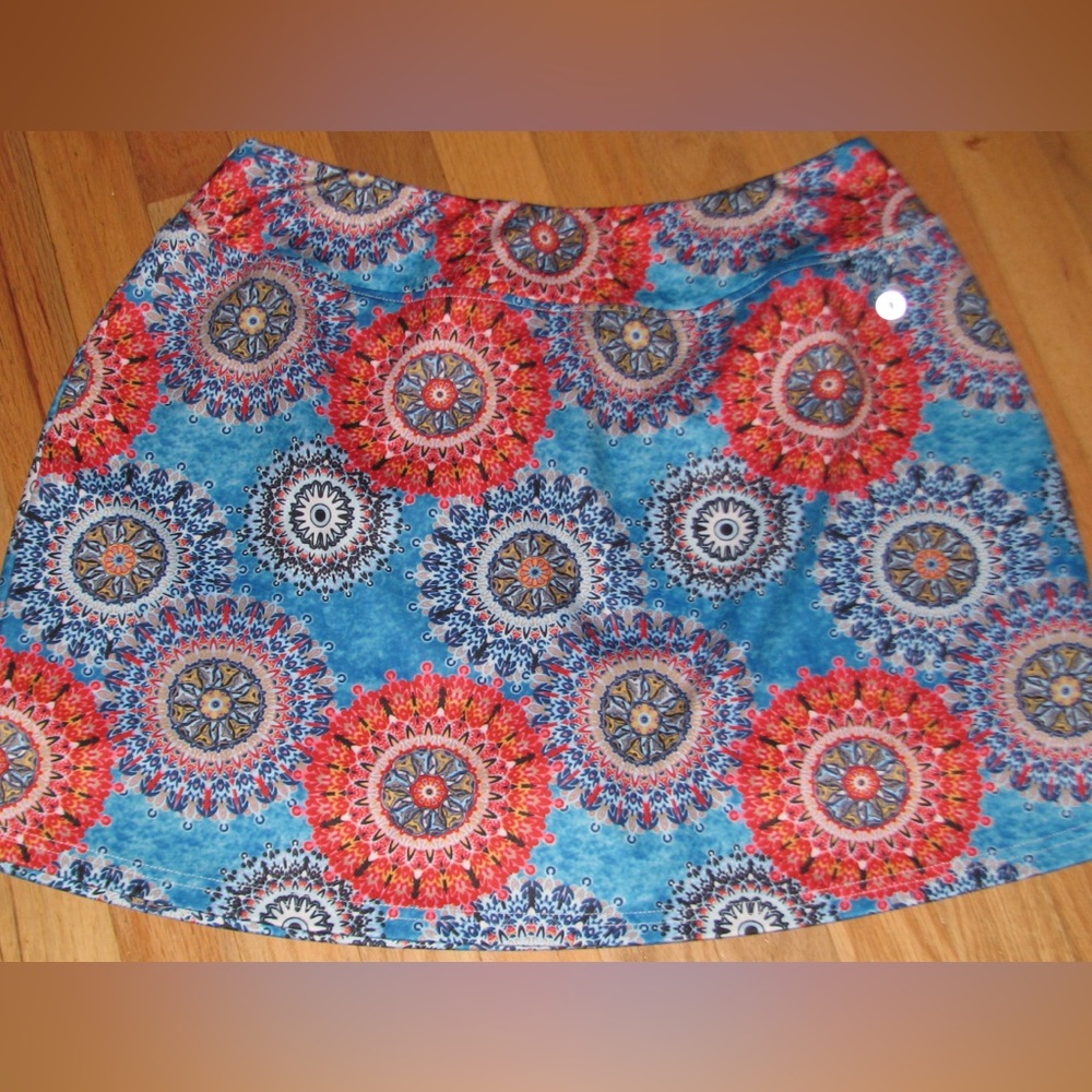 OYARNIKI MISSES SKORT SIZE XL